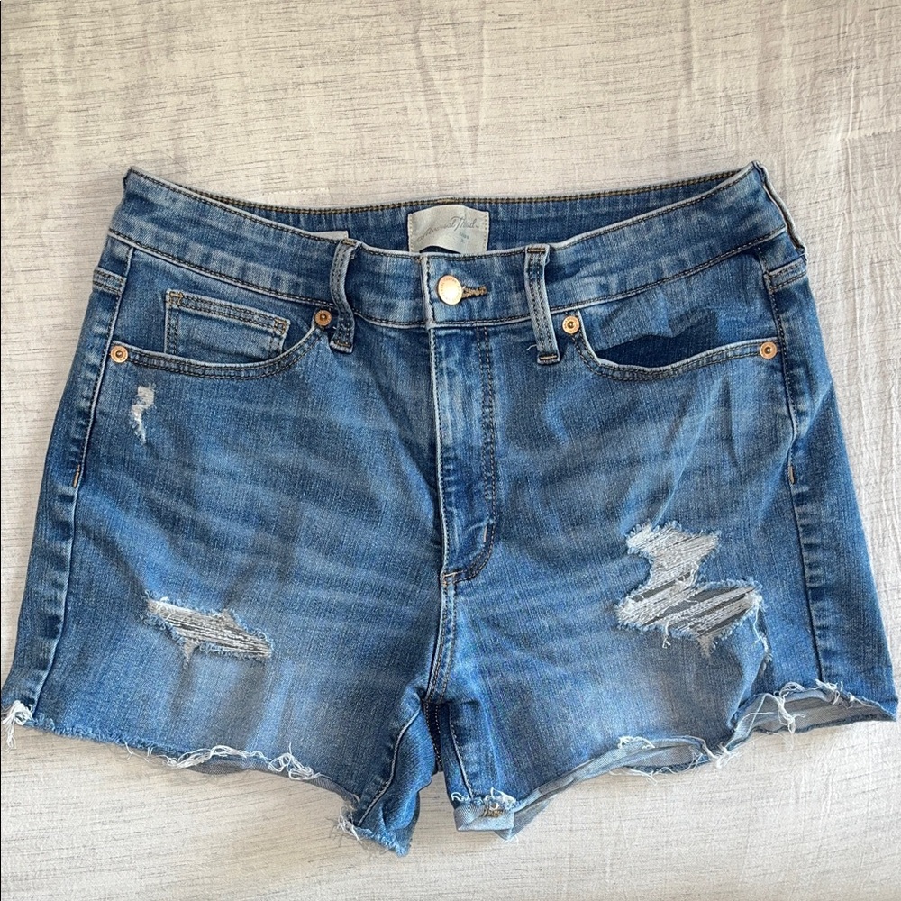 Universal Thread High Rise Midi Stretch Cutoff Distressed Ripped Shorts